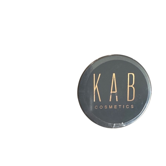 KAB Cosmetics Compact- trial size - Picture 1 of 3